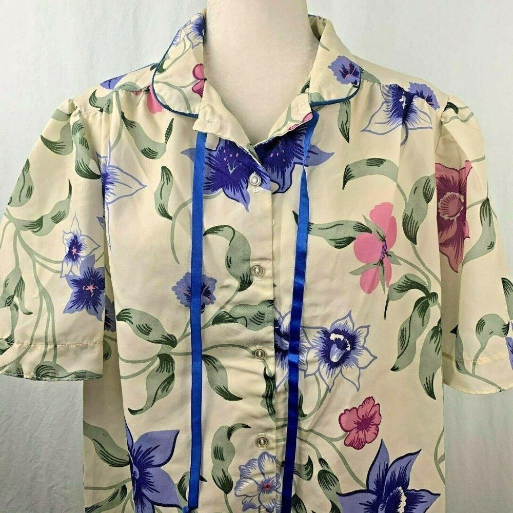 Vintage ReAction Plus Floral Blouse Shirt Collared Button Front Cream Blue Pink